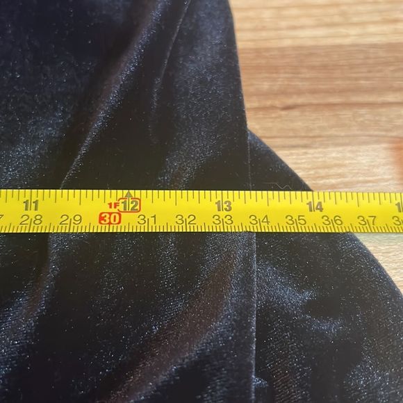 Absolutely gorgeous vintage Jessica Mclintock black velvet and leopard dress 😍 - Picture 9 of 9